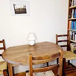 بيت للعطل Le Chardon Bleu, Jardin, Centre-ville, *