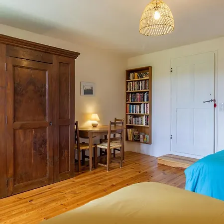 بيت للعطل Le Chardon Bleu, Jardin, Centre-ville, *