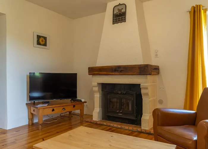 Le Chardon Bleu, Jardin, Centre-ville, Vakantiehuis Saint-Côme-dʼOlt