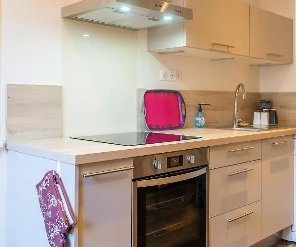 Le Chardon Bleu, Jardin, Centre-ville, 度假居